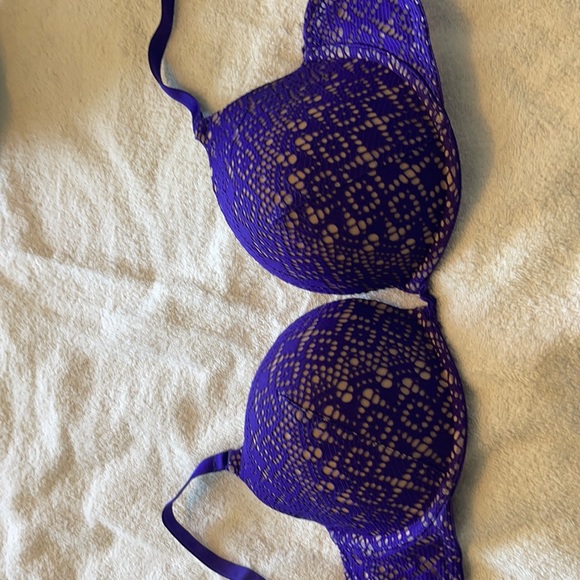 Victoria’s Secret sexy & beautiful purple lace push-up bra size 36DD - Picture 1 of 4